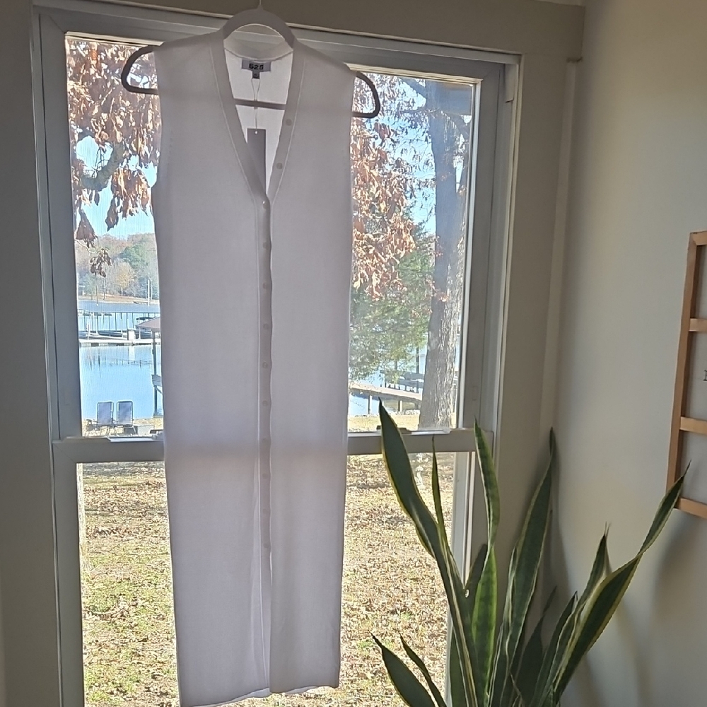 NWT White Sleeveless Long Dress